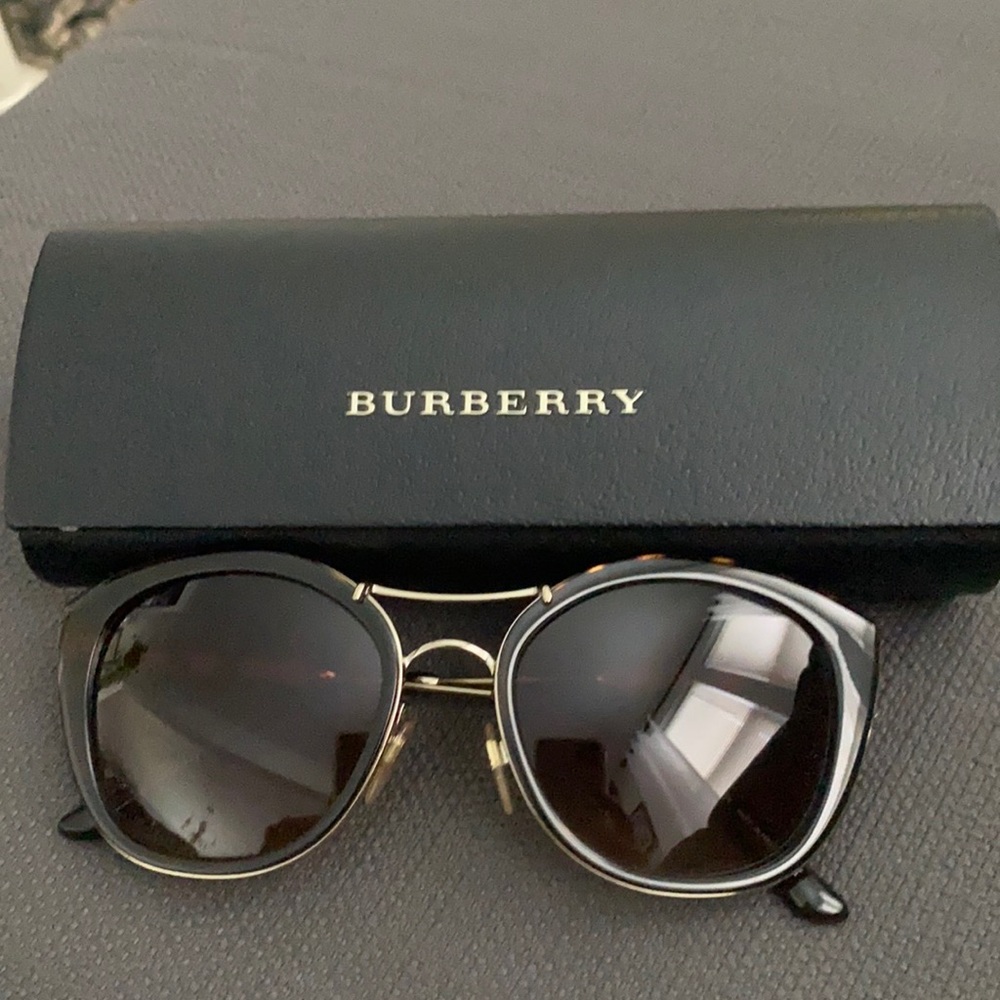 original burberry sunglass